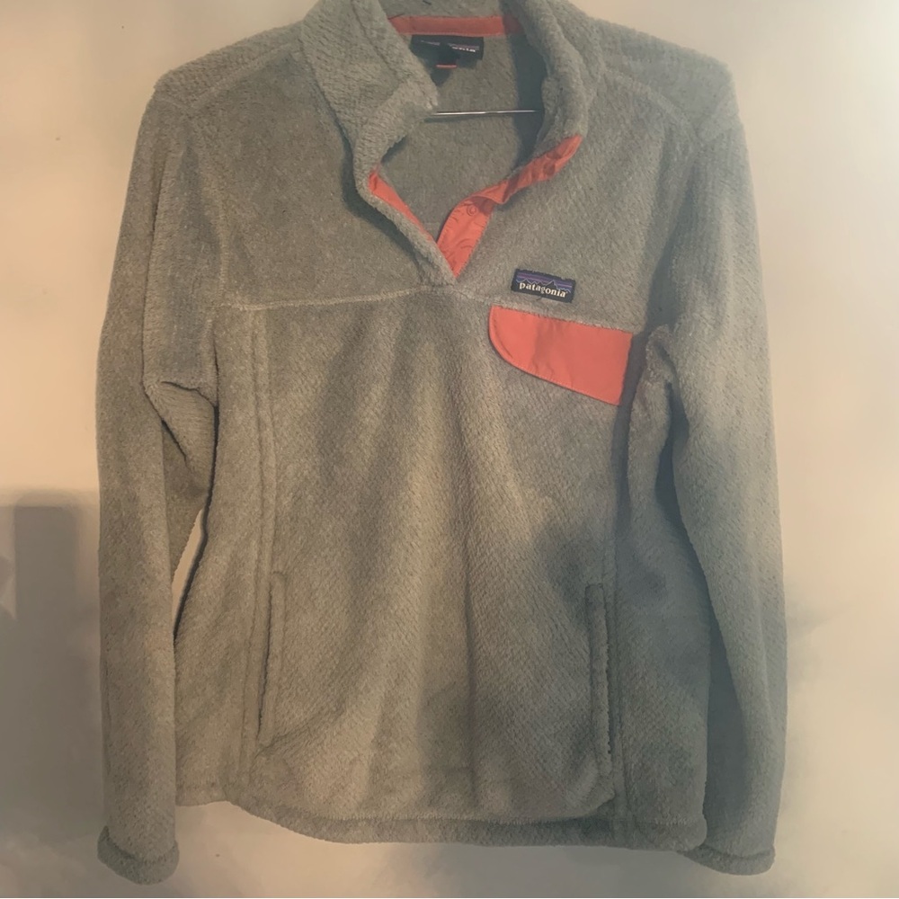 Patagonia Green Fleece Pullover with Coral Accent